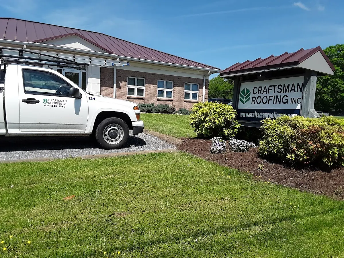 Quality Gutter & Downspout Repair by experienced craftsmen in Hillcrest Farm